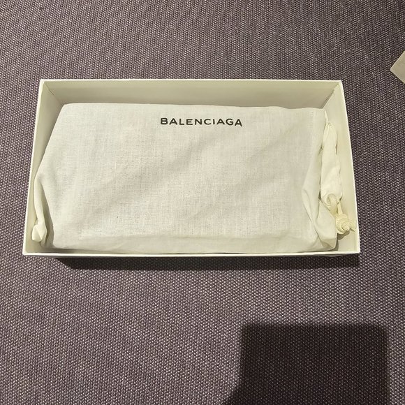 Balenciaga Bag - Picture 2 of 13